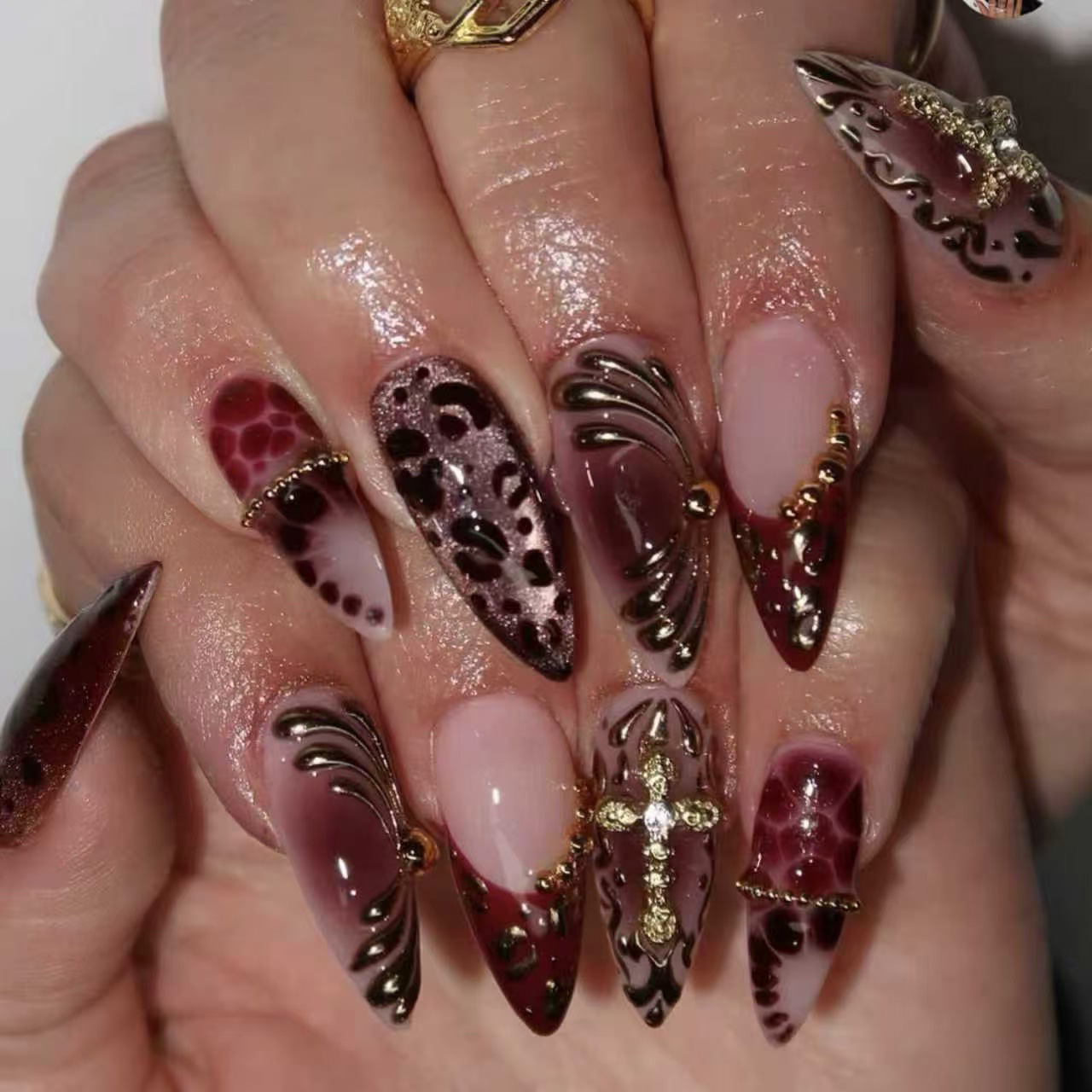 Nail Art Leopard - Kadınlar için orta boy takma tırnaklar,