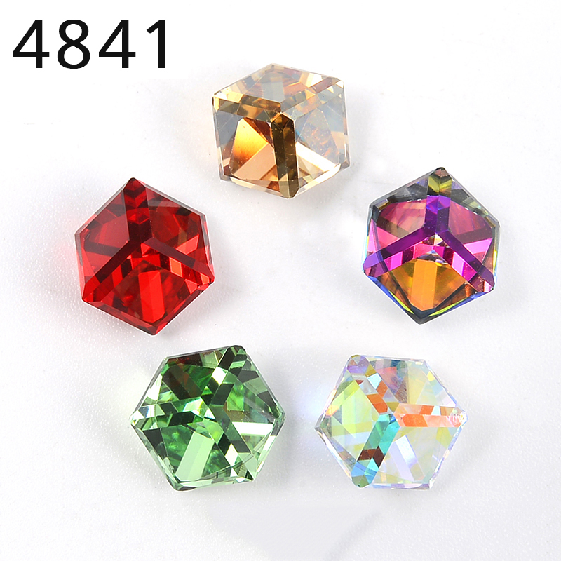 Nail Art Quirky - (1 adet) 4841 Küp Fantezi Taş